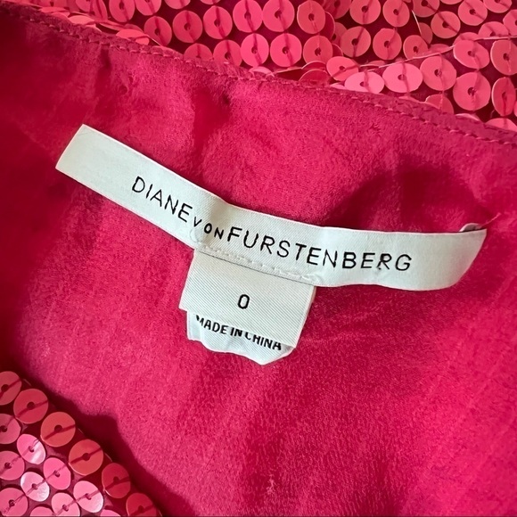 NWT DVF Silk Y2K Neon Barbie Pink Sequin Cowl Neck Sleeveless Disco Mini Dress 0 - Picture 5 of 10